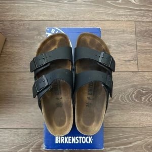 Used Birkenstock Arizona size 36